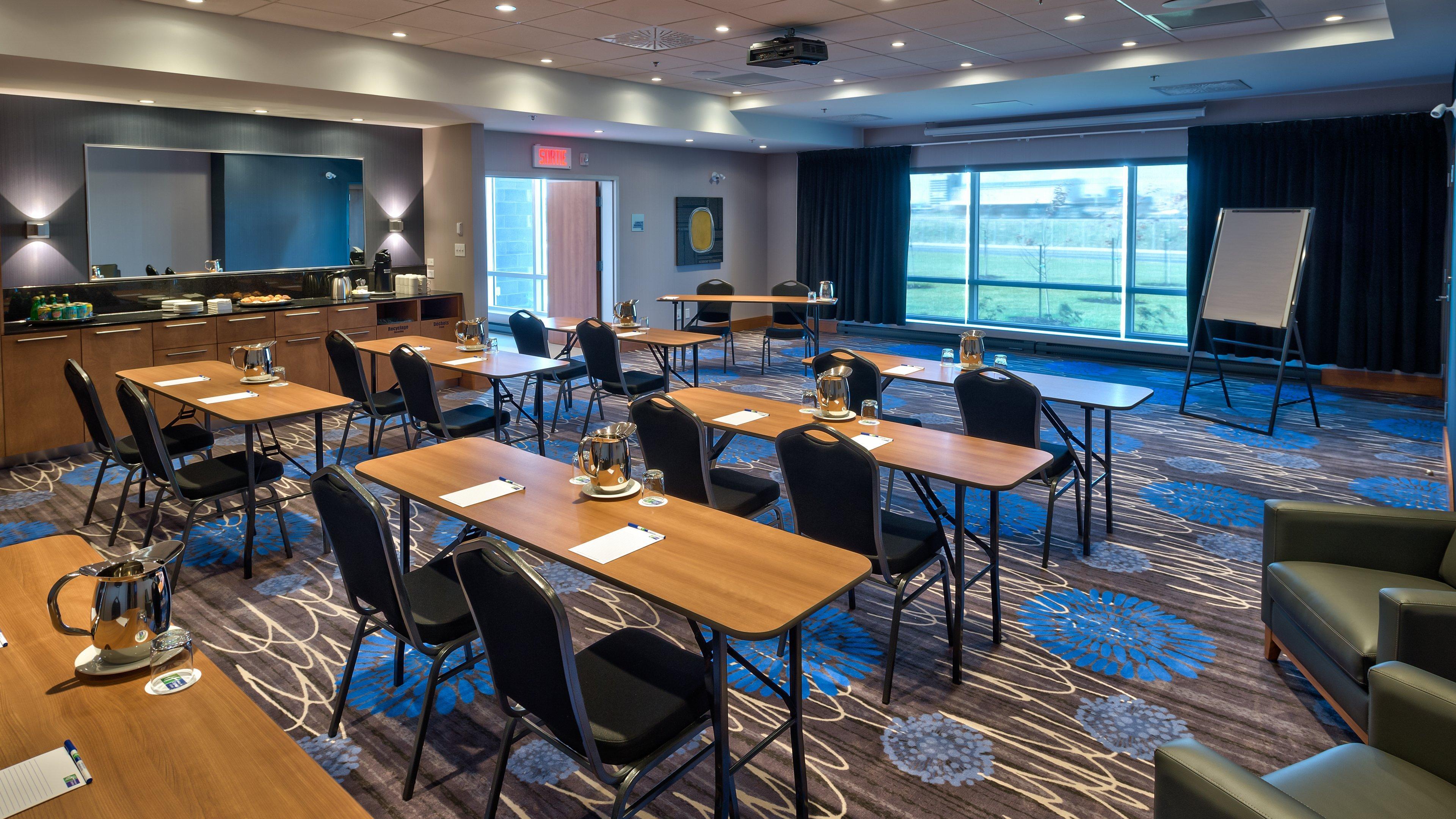 Holiday Inn Express & Suites Vaudreuil-Dorion By Ihg Buitenkant foto
