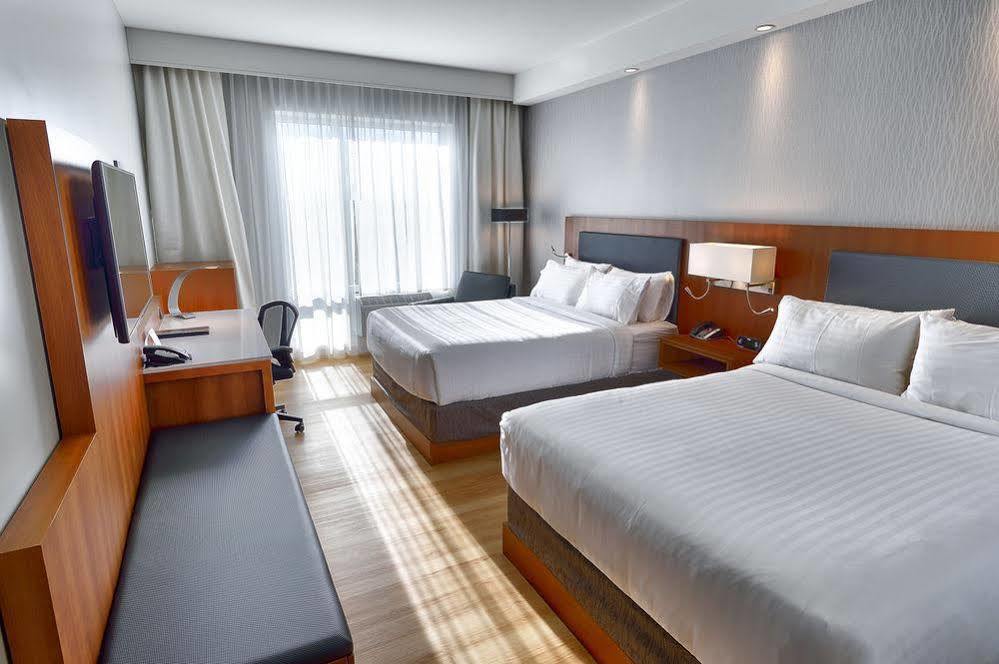 Holiday Inn Express & Suites Vaudreuil-Dorion By Ihg Buitenkant foto